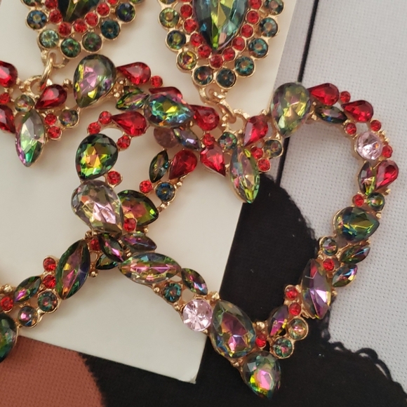 Oversized heart crystal earrings - Picture 3 of 3